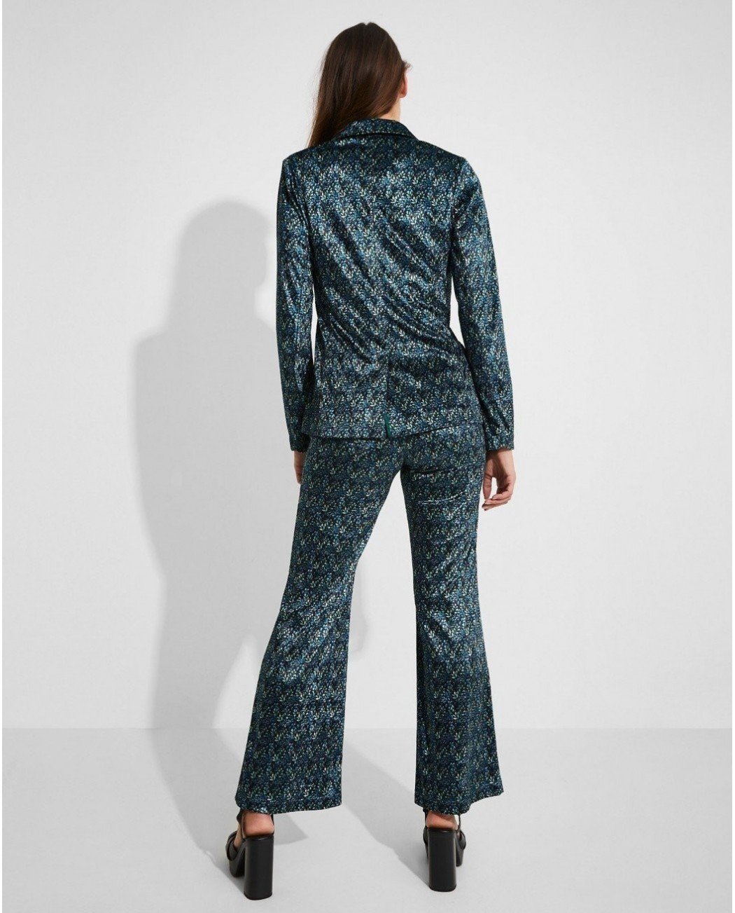 PANTALÓN ATERCIOPELADO VOUS