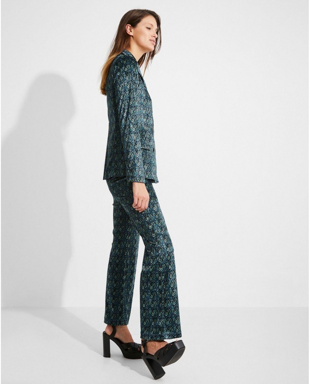 PANTALÓN ATERCIOPELADO VOUS